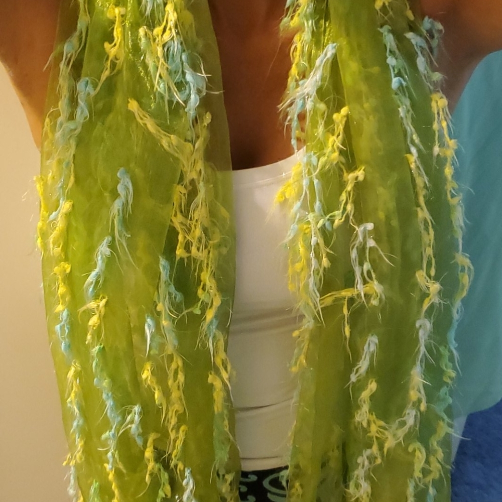 ❤️ Sheer scarf